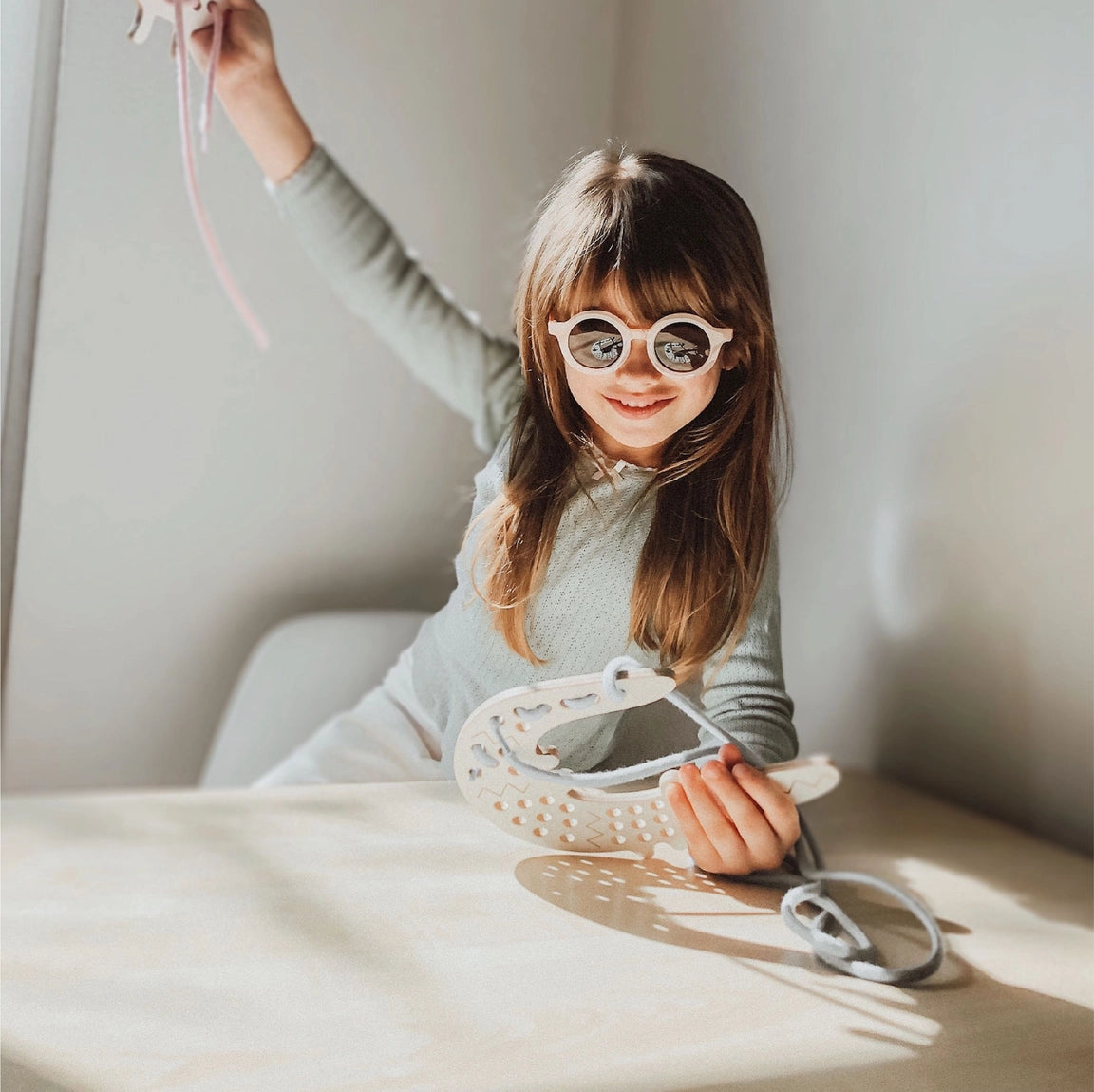 Crocodile lace up learning toy Montessori