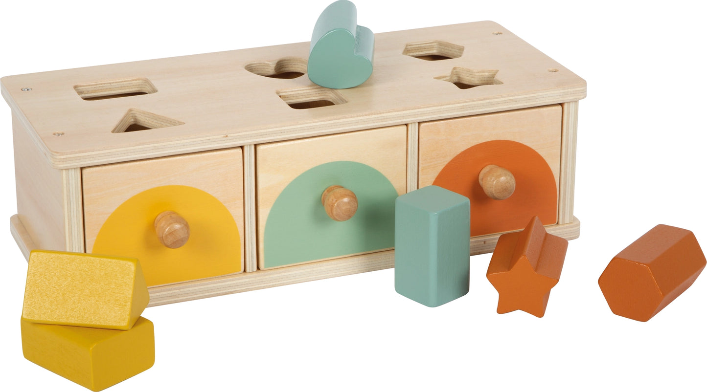 Educational sorting game for children learning colors shapes matching and early cognitive skills