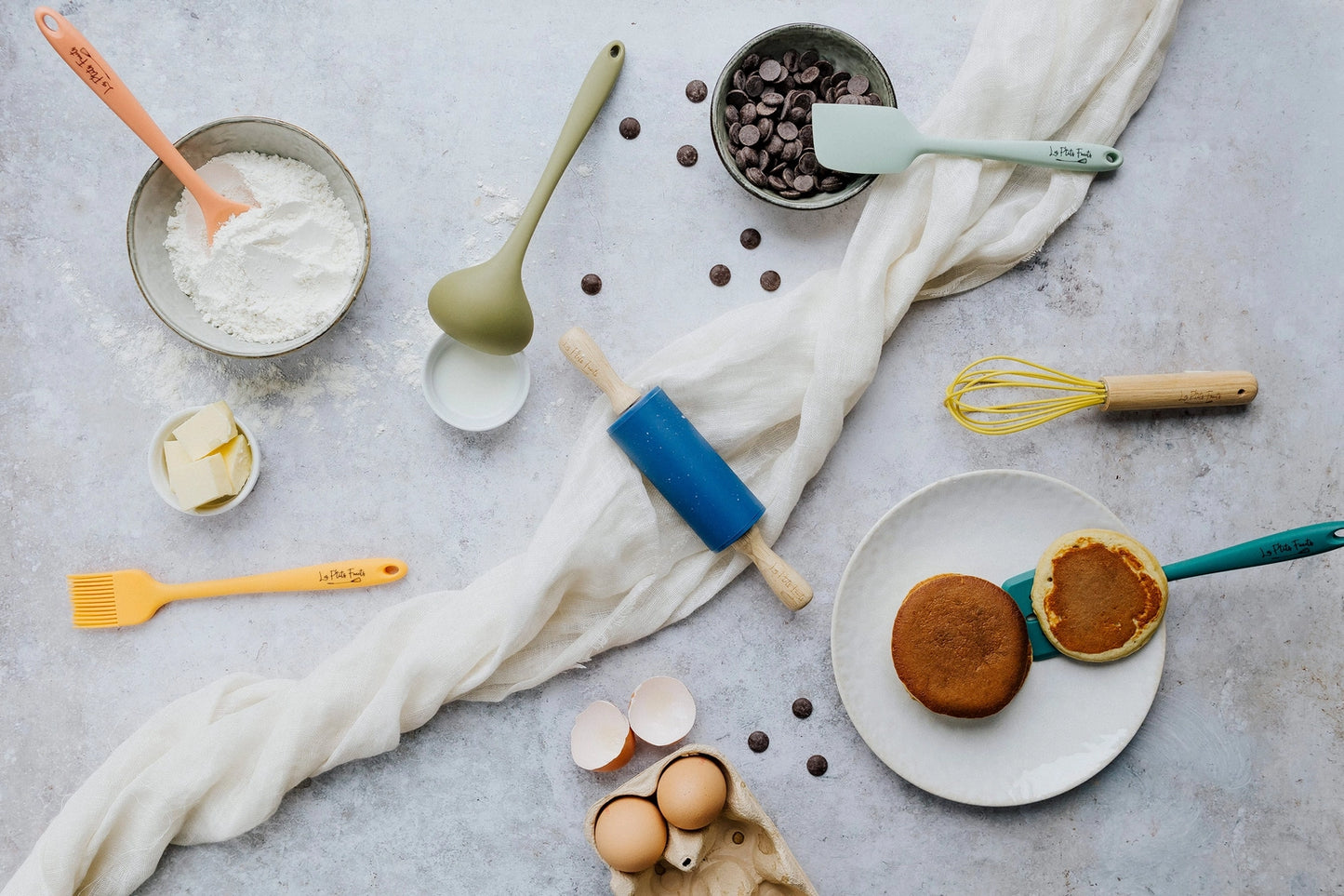 Kids kitchen utensil set for baking and cooking