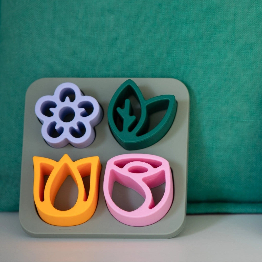 Montessori shape puzzle flower design