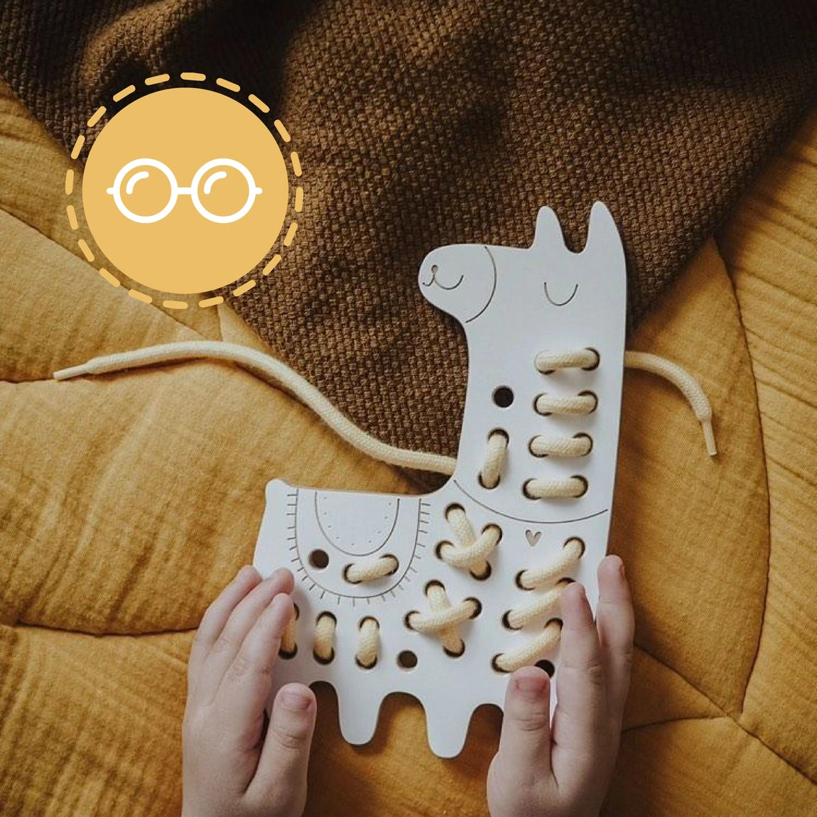Montessori threading toy lama design
