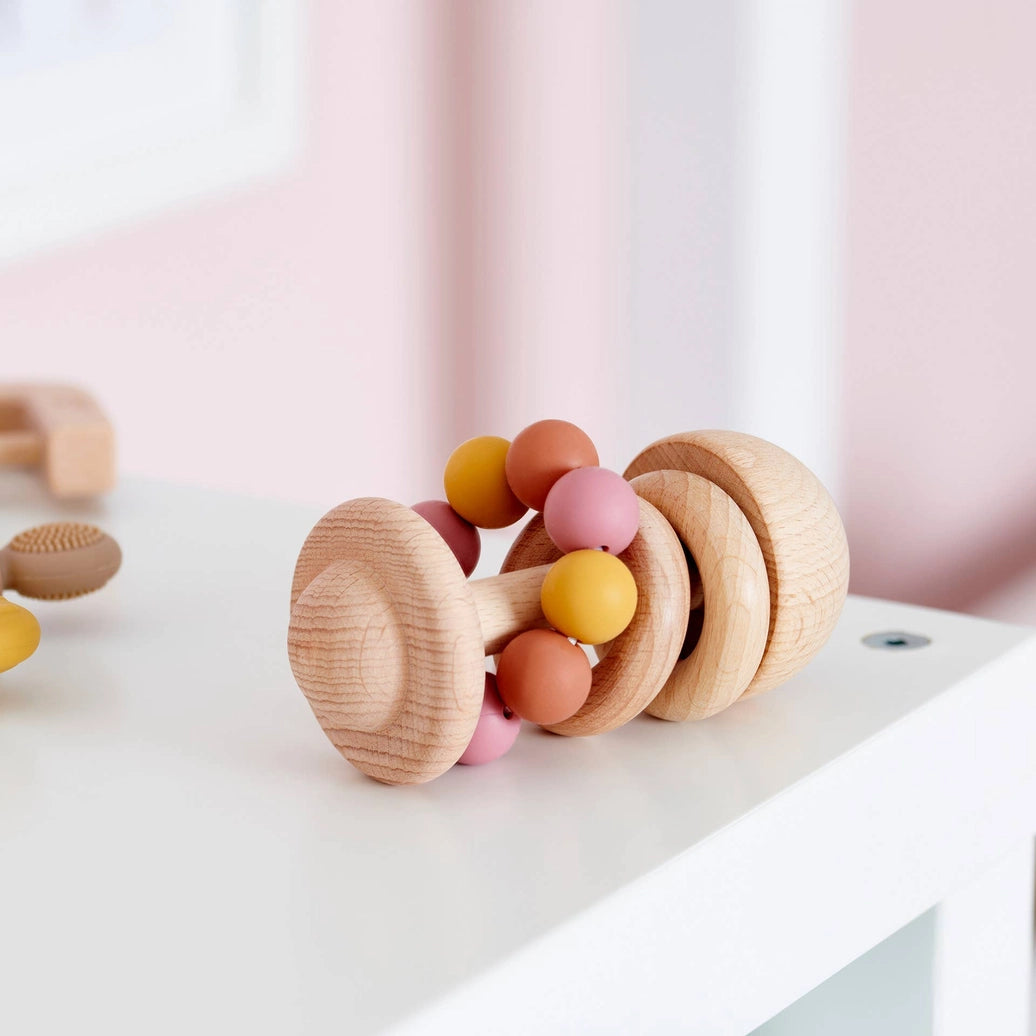 Soft Silisoft bead rattle baby toy for sensory exploration and fine motor skill development